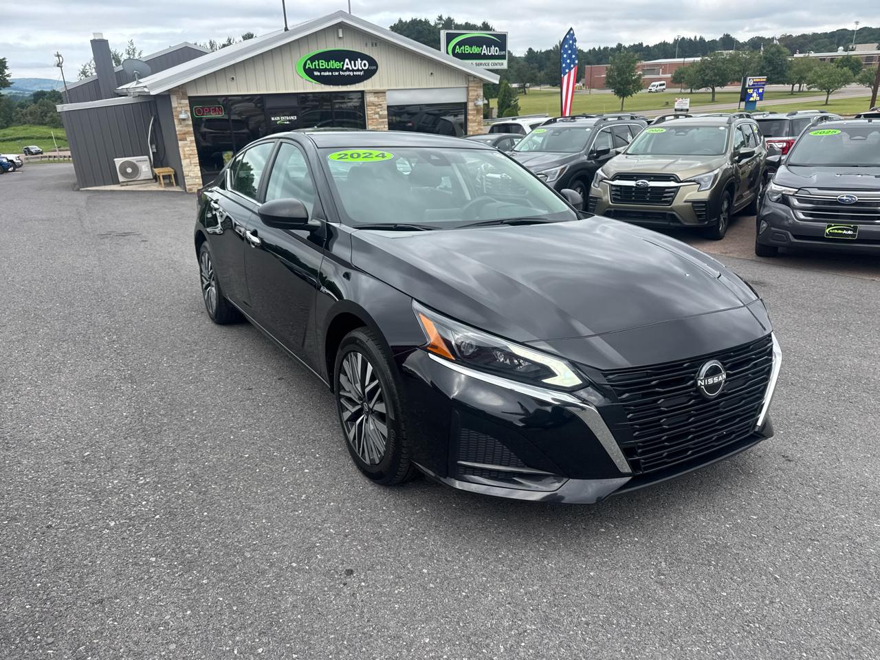 Nissan Altima 2.5 SV AWD Sedan 2024