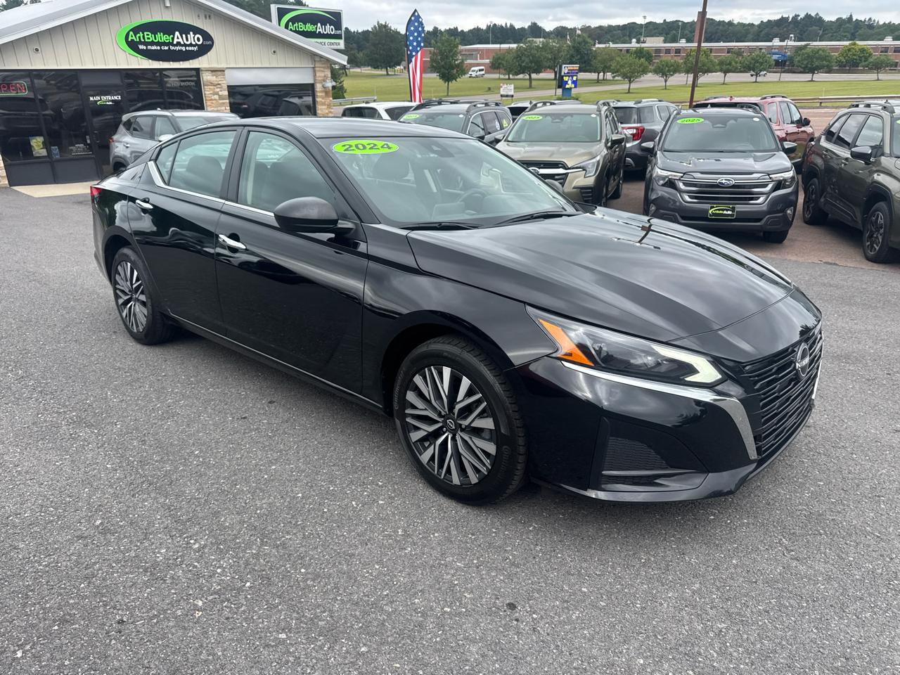 Nissan Altima 2.5 SV AWD Sedan 2024