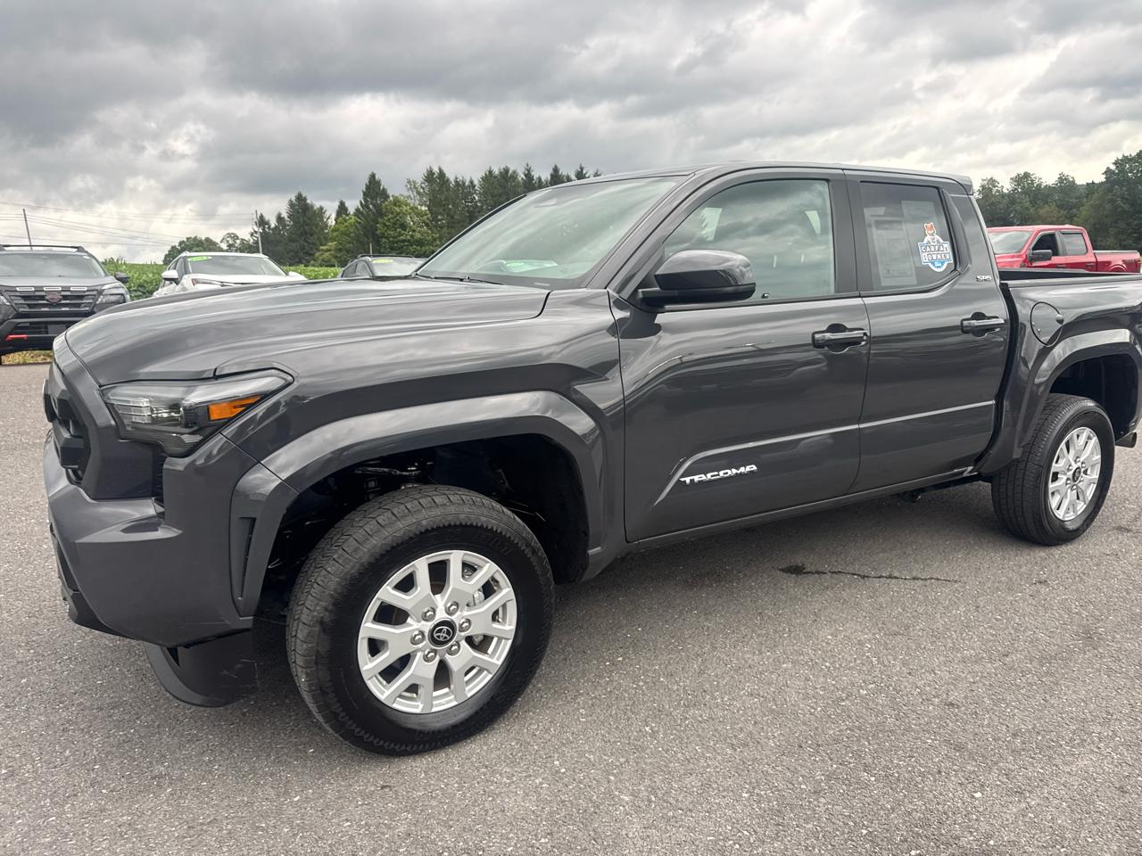 Toyota Tacoma 4WD  2025