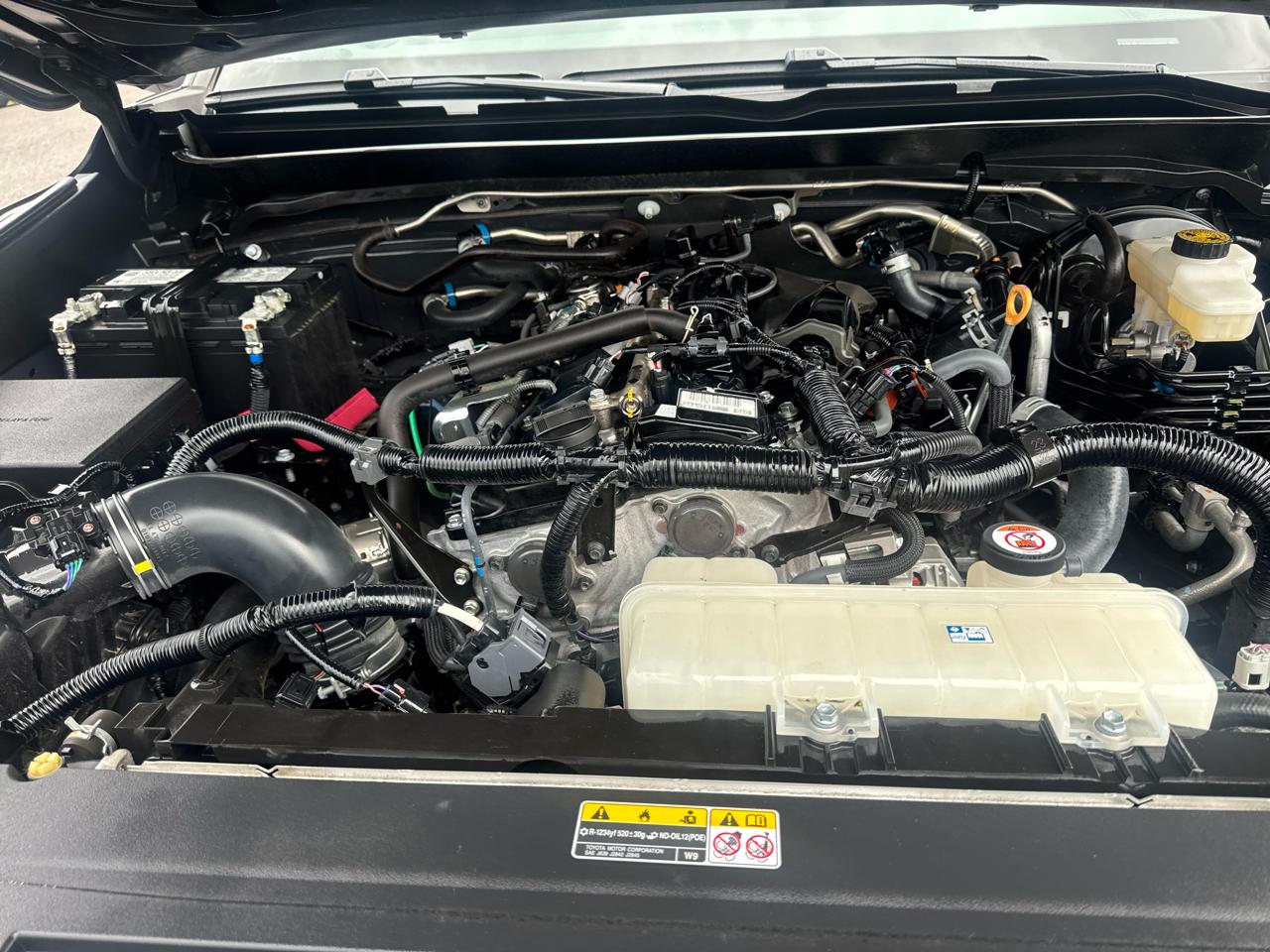 Toyota Tacoma 4WD  2025