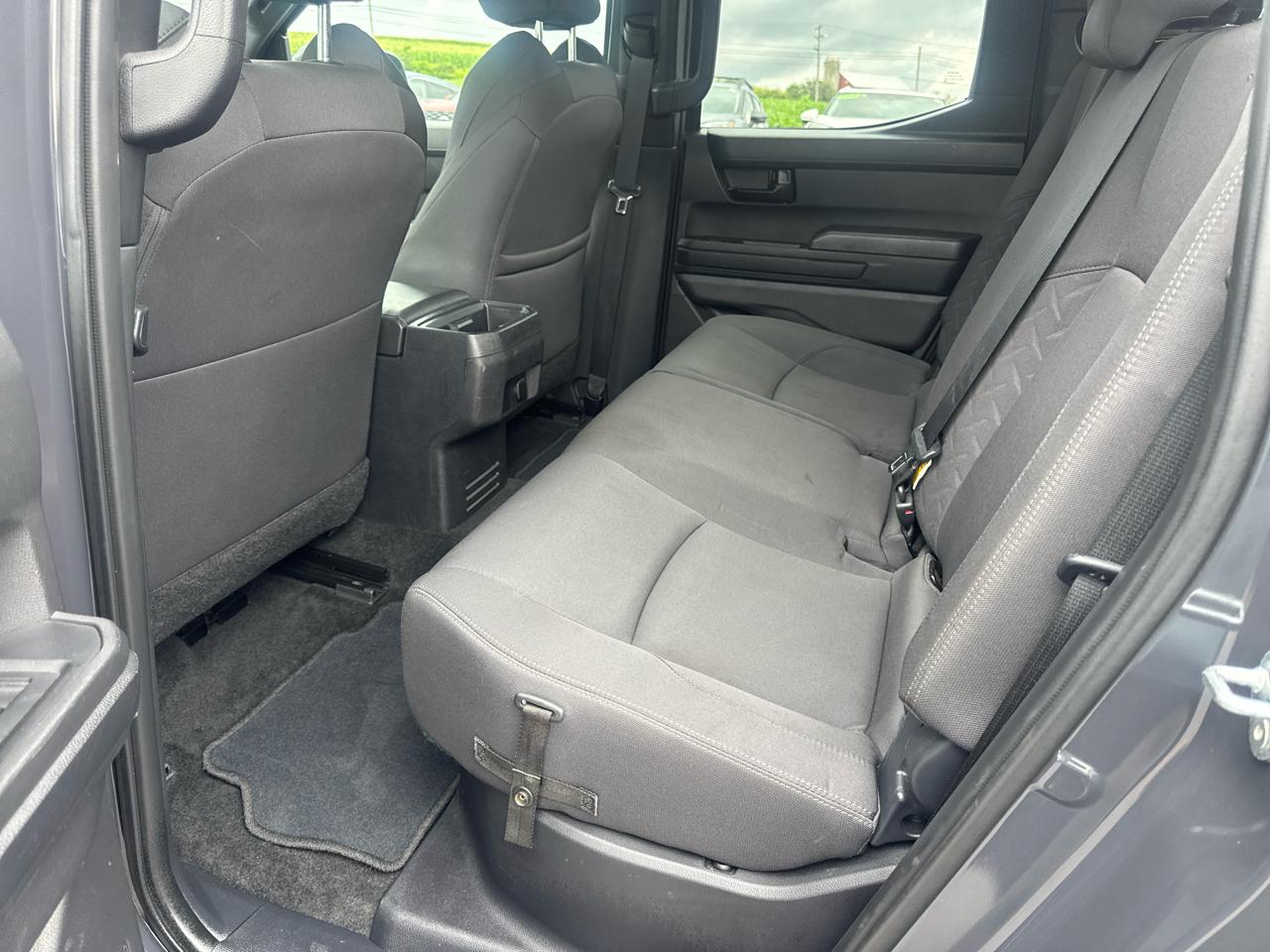 Toyota Tacoma 4WD  2025