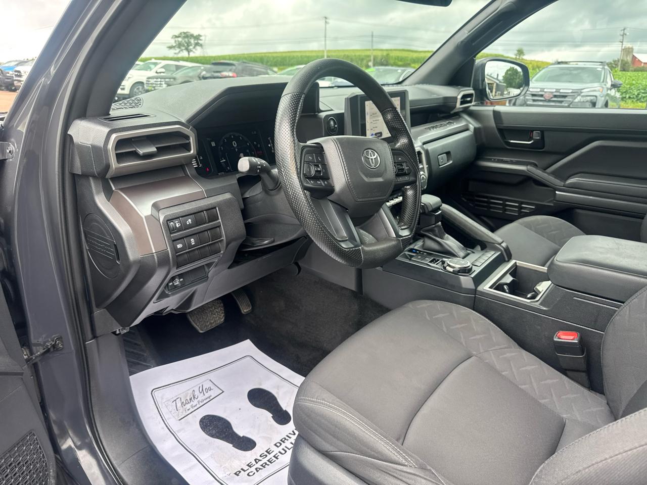 Toyota Tacoma 4WD  2025