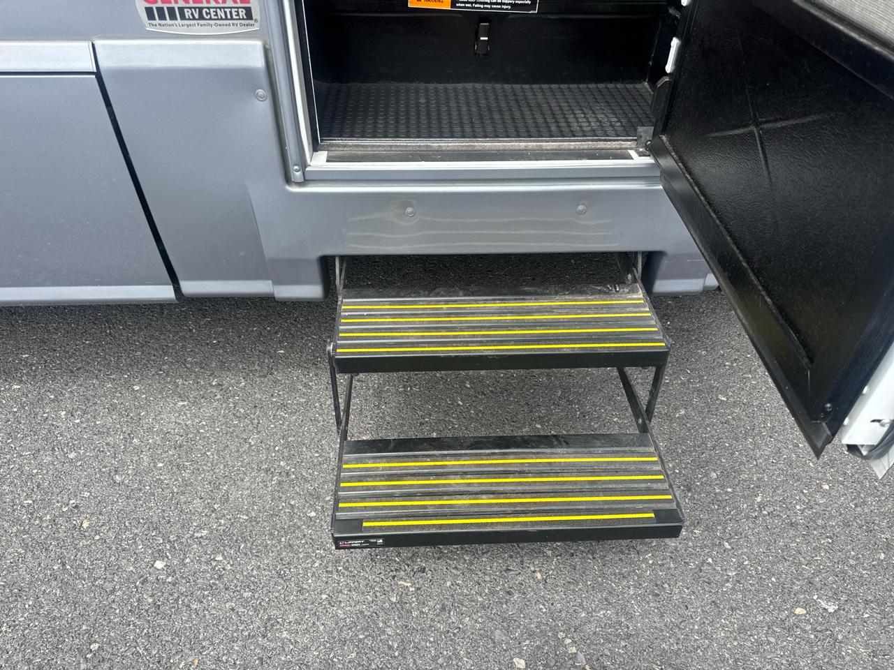 Mercedes-Benz Sprinter Cab Chassis 3500XD Standard Roof I4 Diesel HO 170" RWD 2023