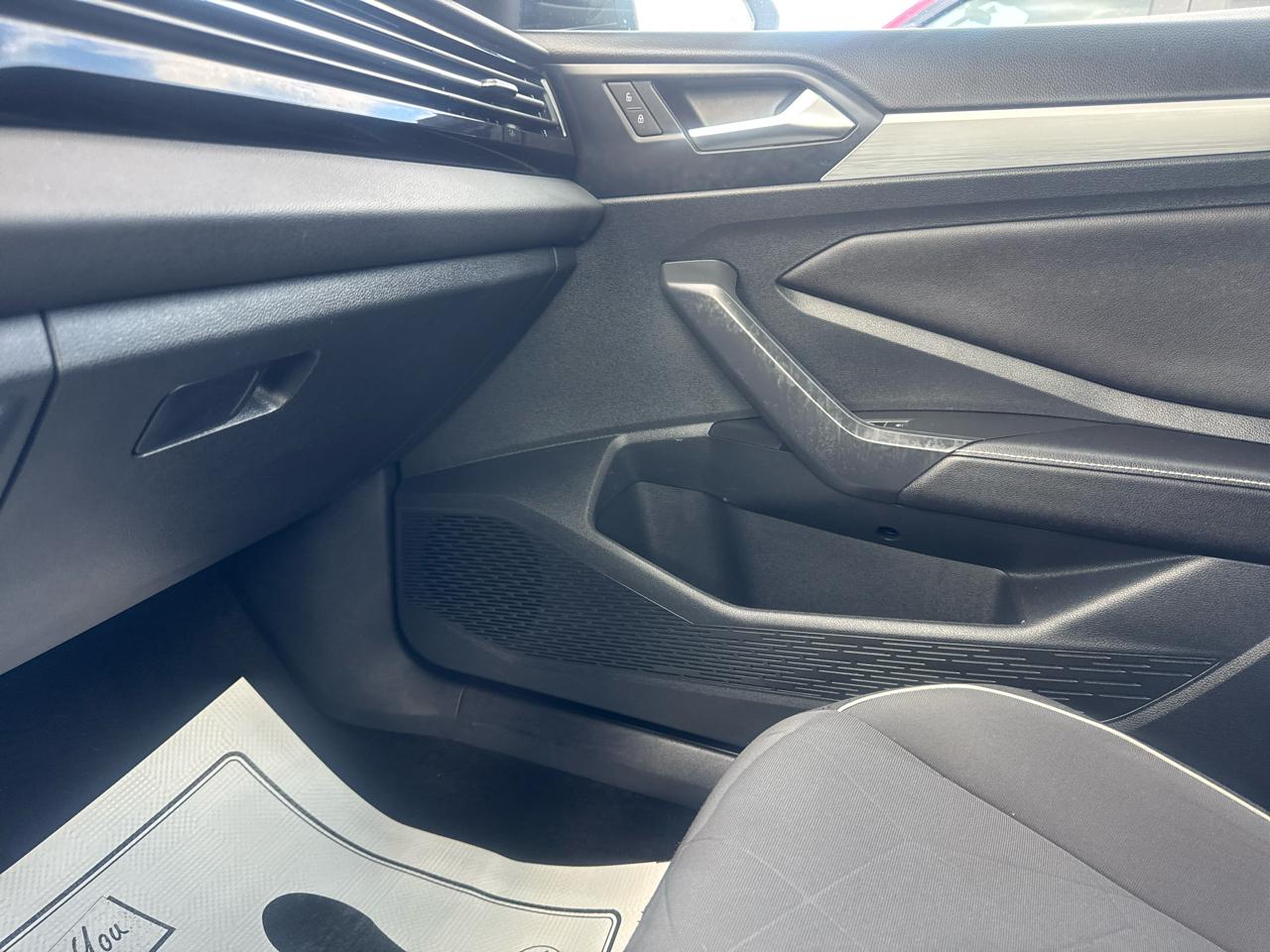 Volkswagen Jetta Sport Auto 2025