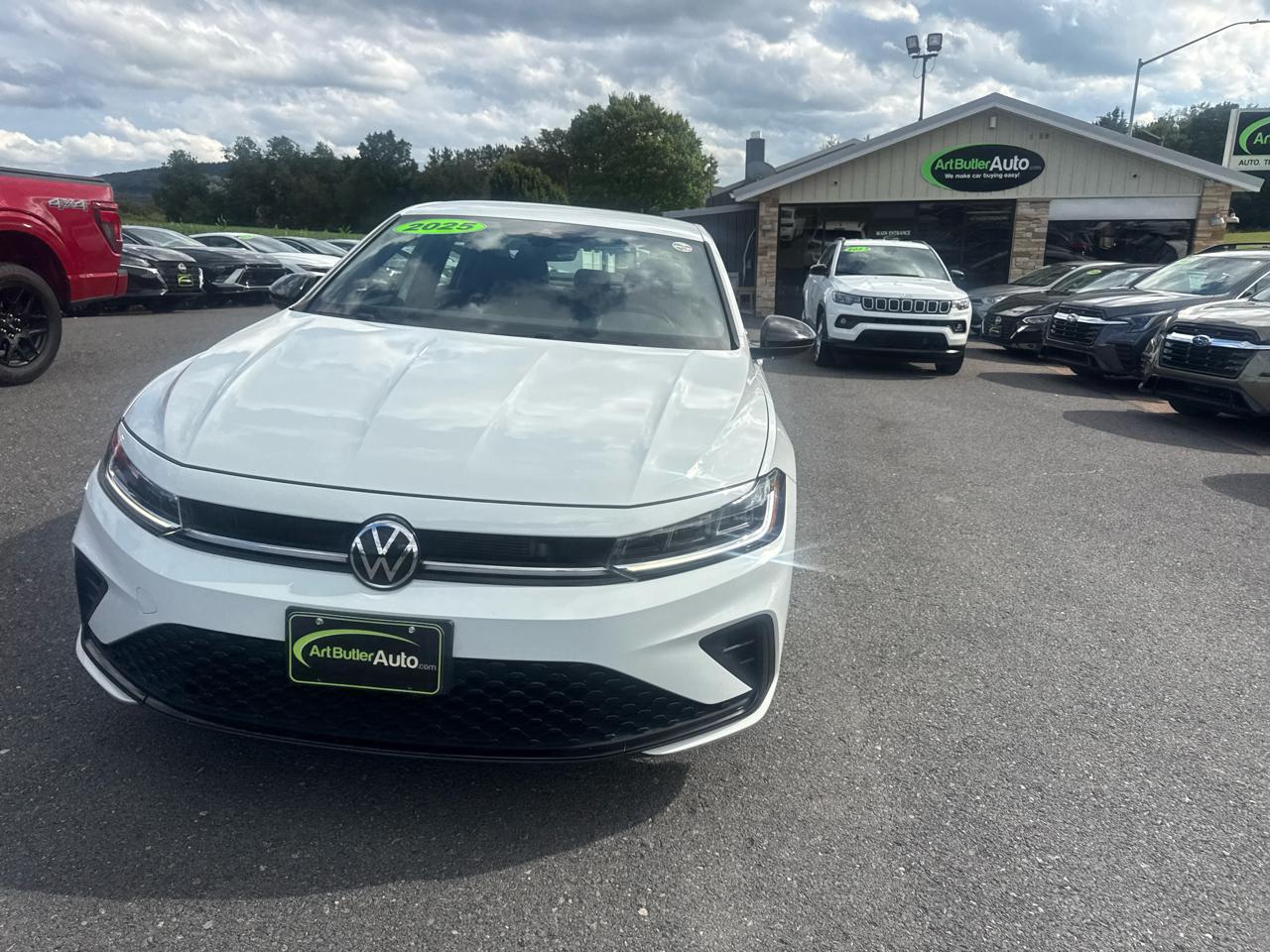Volkswagen Jetta Sport Auto 2025