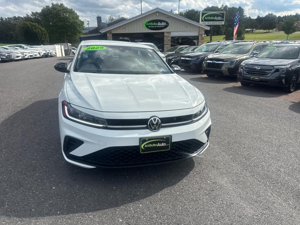 Volkswagen Jetta Sport Auto 2025