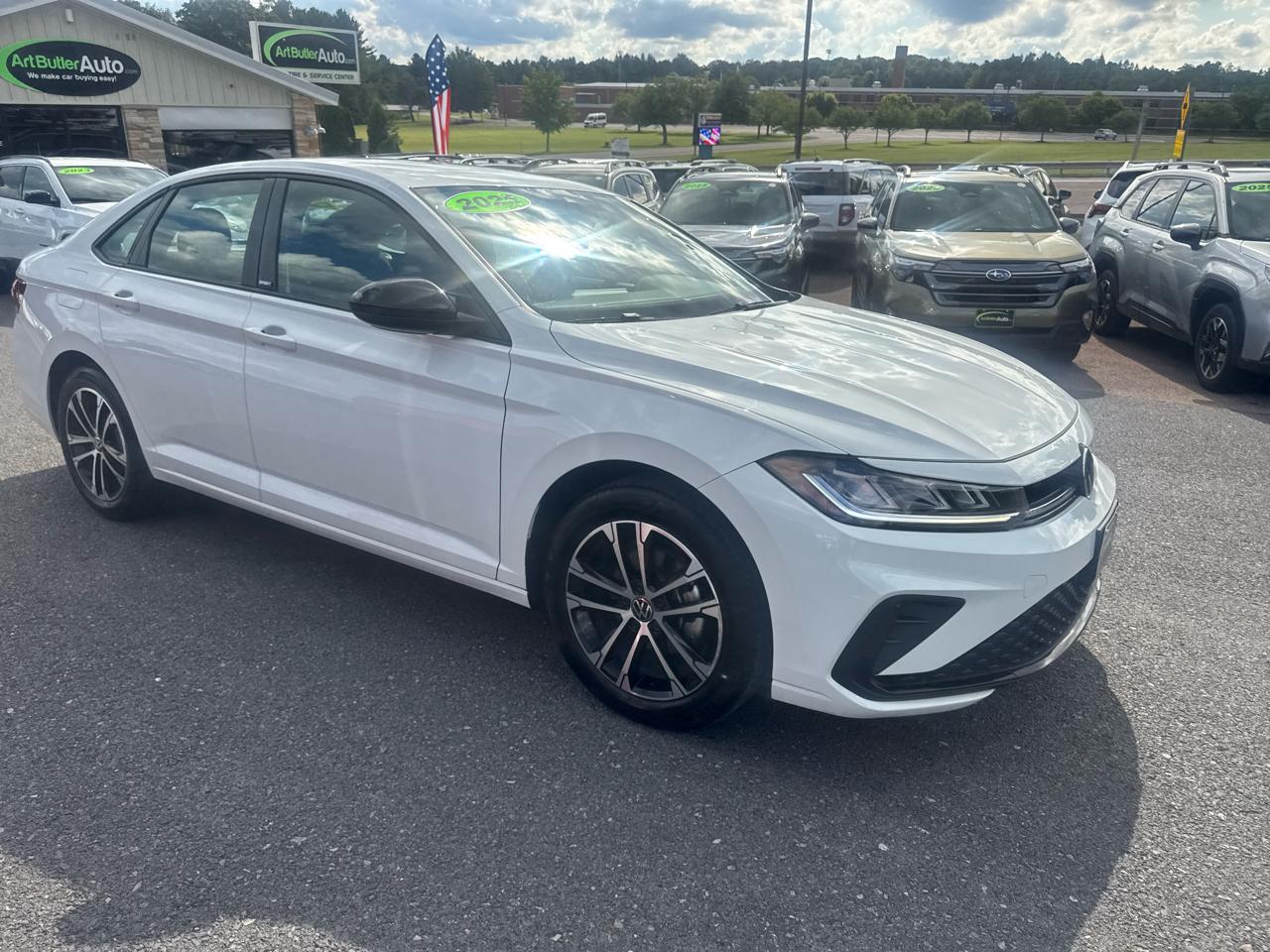 Volkswagen Jetta Sport Auto 2025