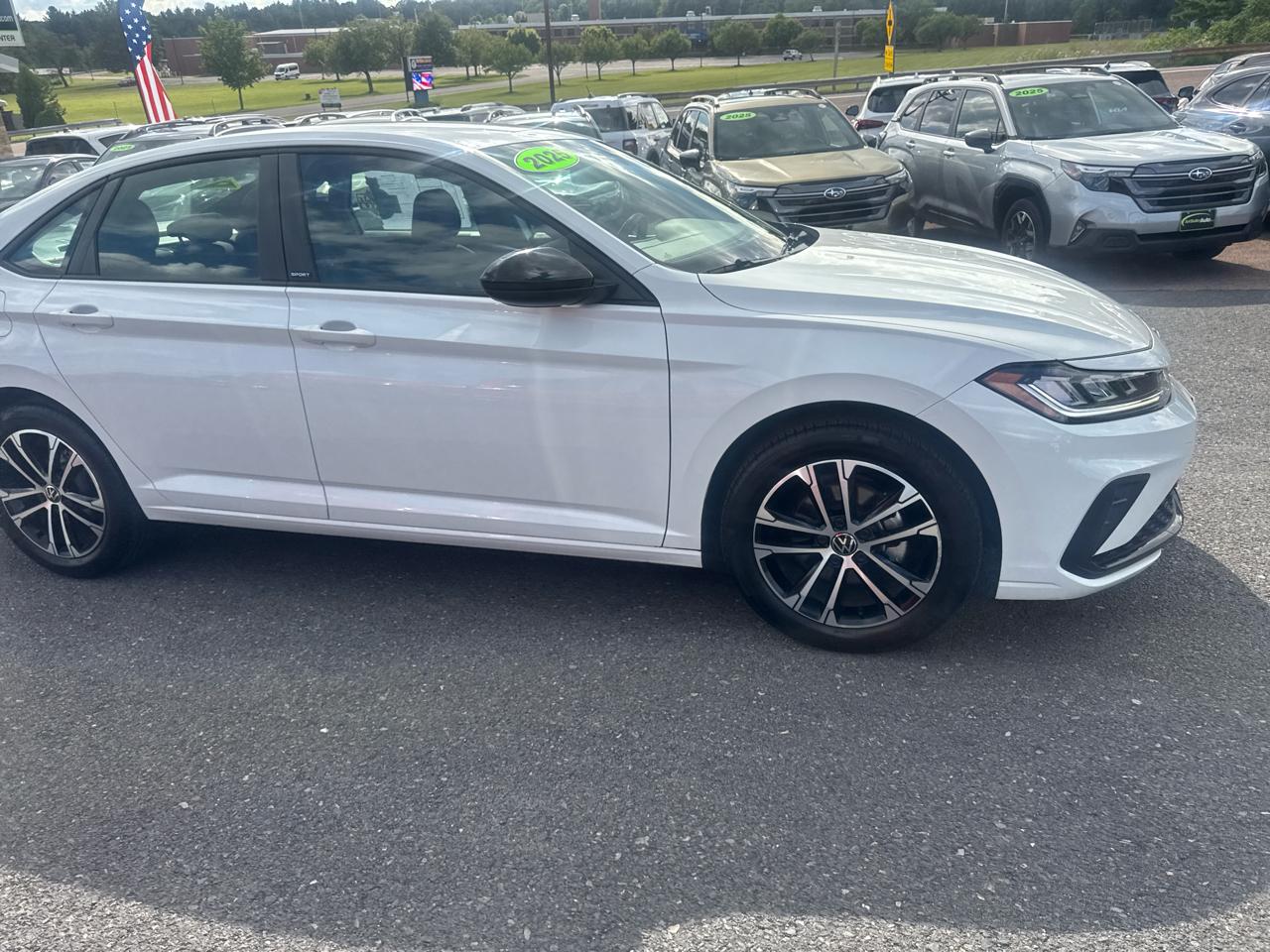 Volkswagen Jetta Sport Auto 2025