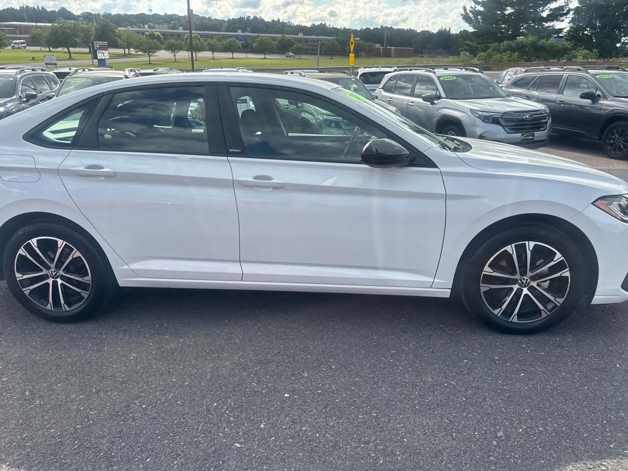 Volkswagen Jetta Sport Auto 2025