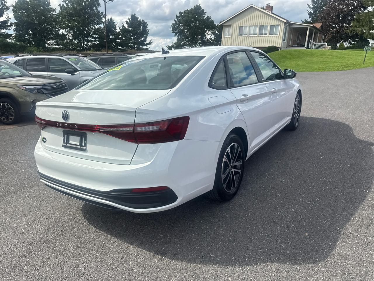 Volkswagen Jetta Sport Auto 2025