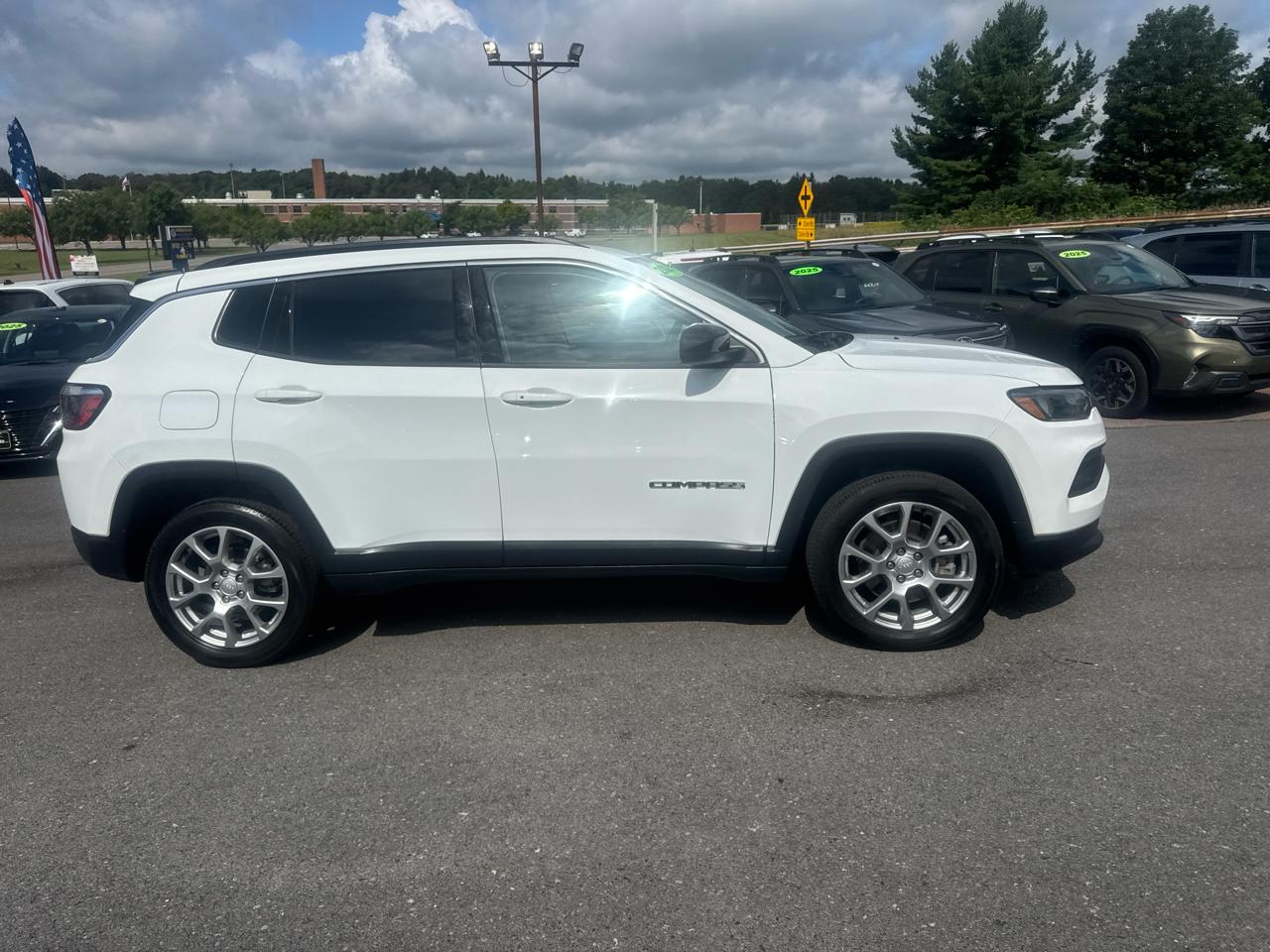 Jeep Compass Latitude Lux 4x4 2023