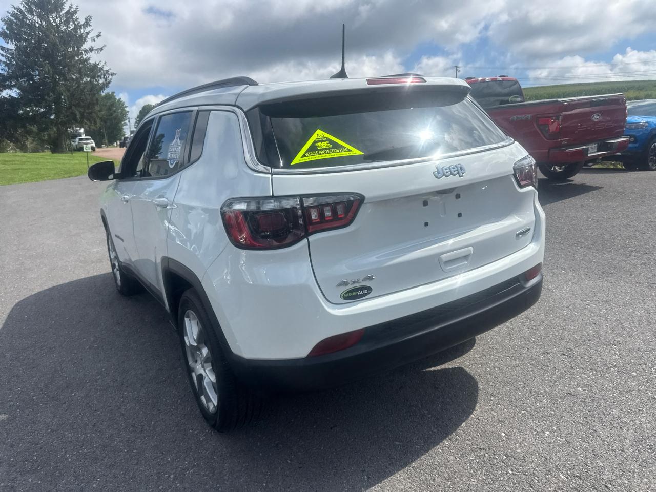 Jeep Compass Latitude Lux 4x4 2023