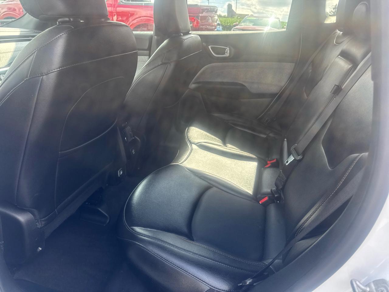 Jeep Compass Latitude Lux 4x4 2023