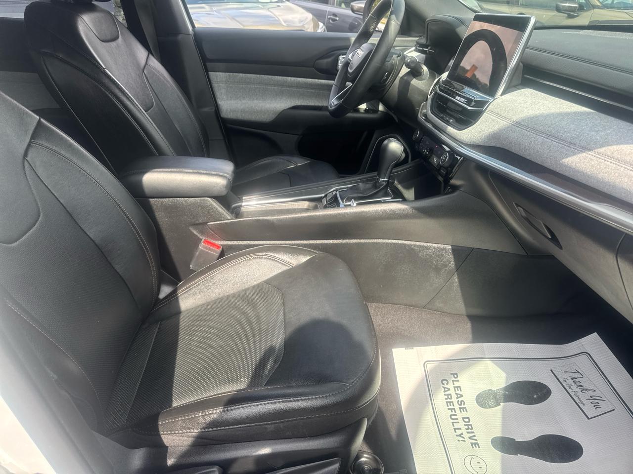 Jeep Compass Latitude Lux 4x4 2023