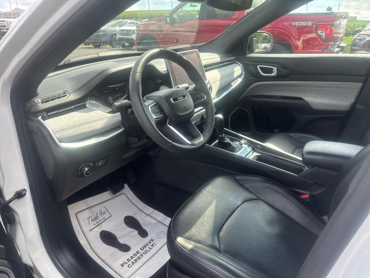 Jeep Compass Latitude Lux 4x4 2023