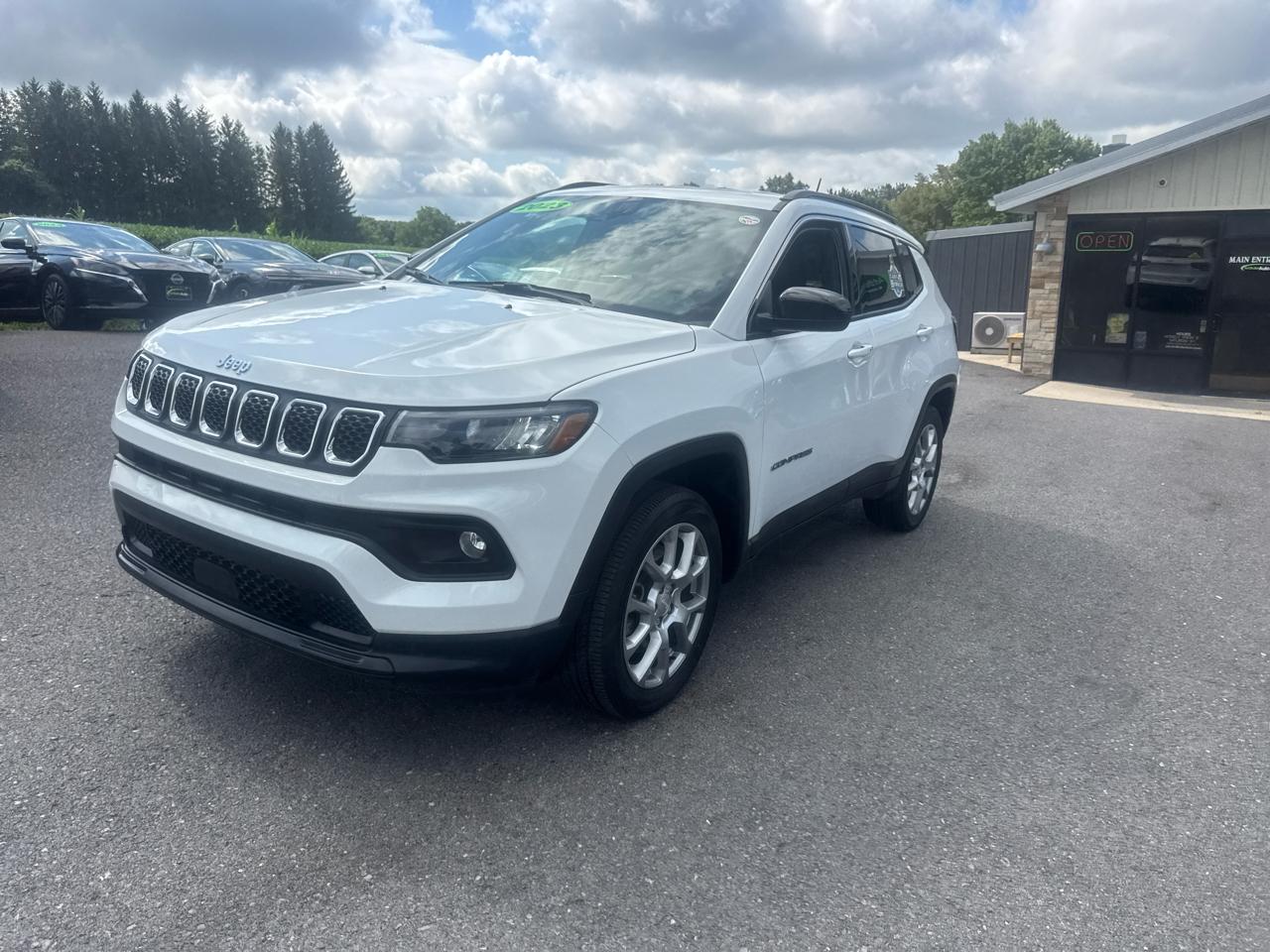 Jeep Compass Latitude Lux 4x4 2023