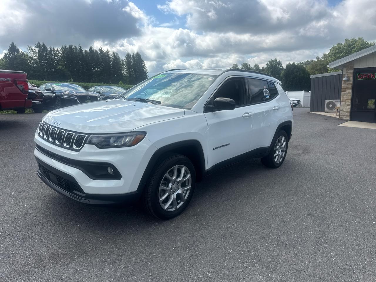 Jeep Compass Latitude Lux 4x4 2023