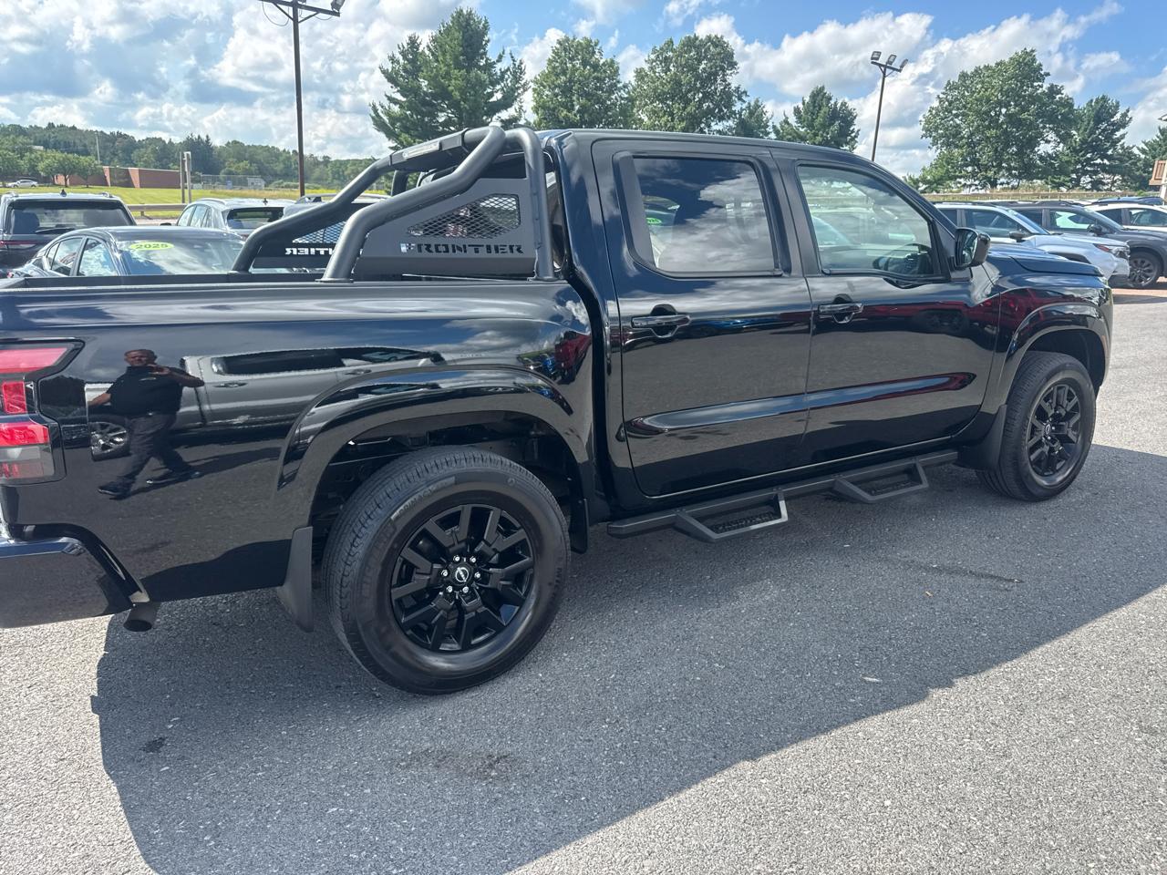 Nissan Frontier  2023