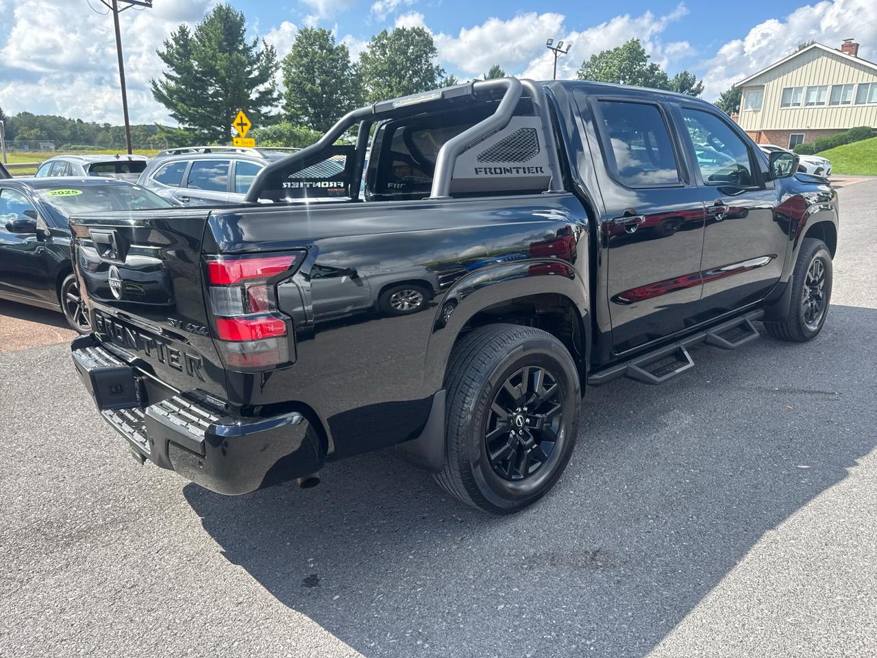Nissan Frontier  2023