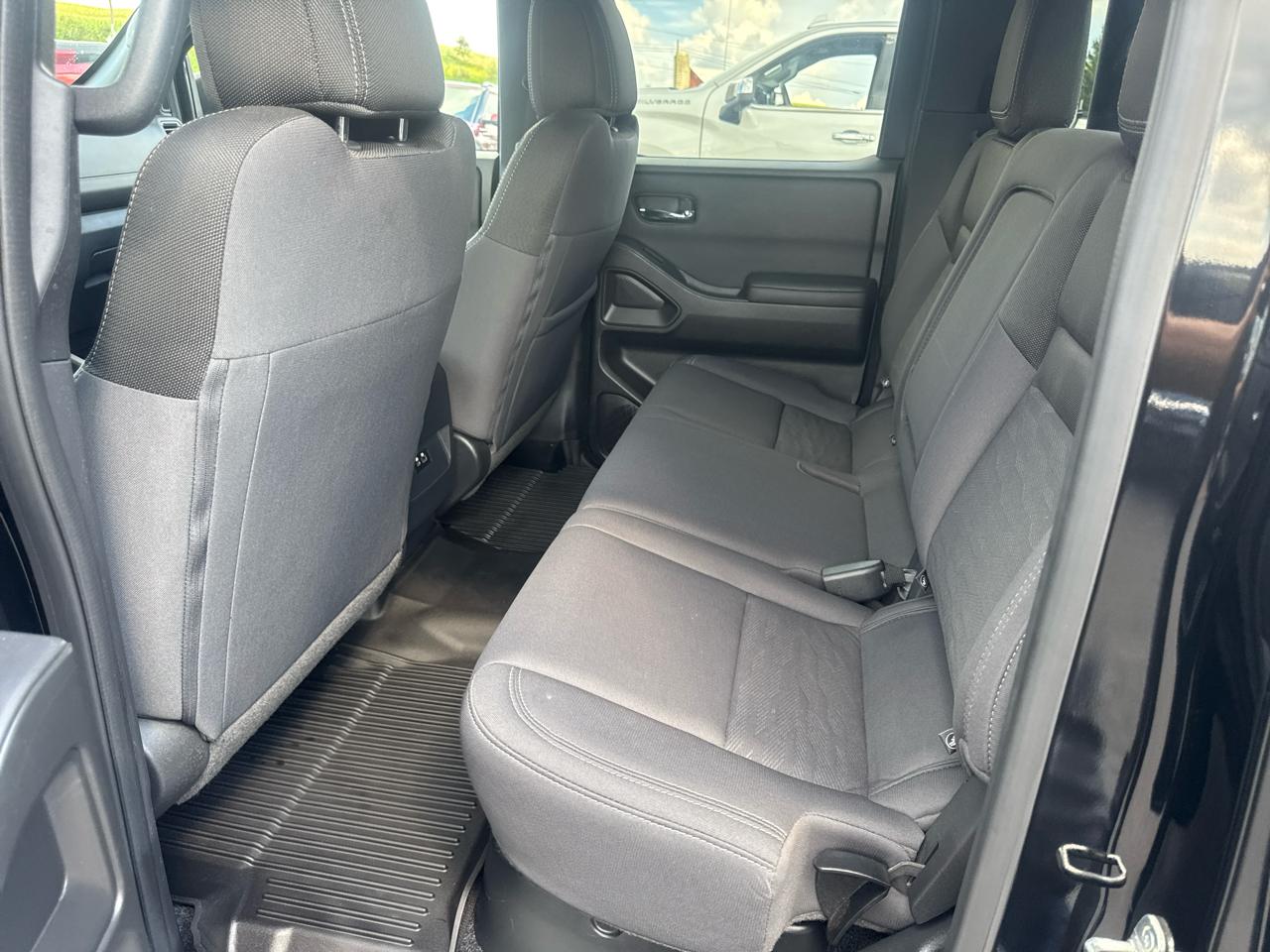 Nissan Frontier  2023