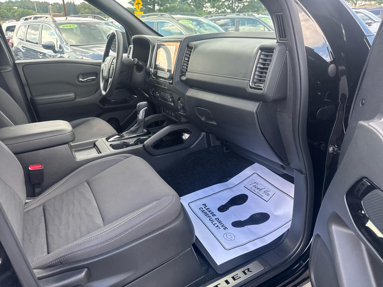 Nissan Frontier  2023