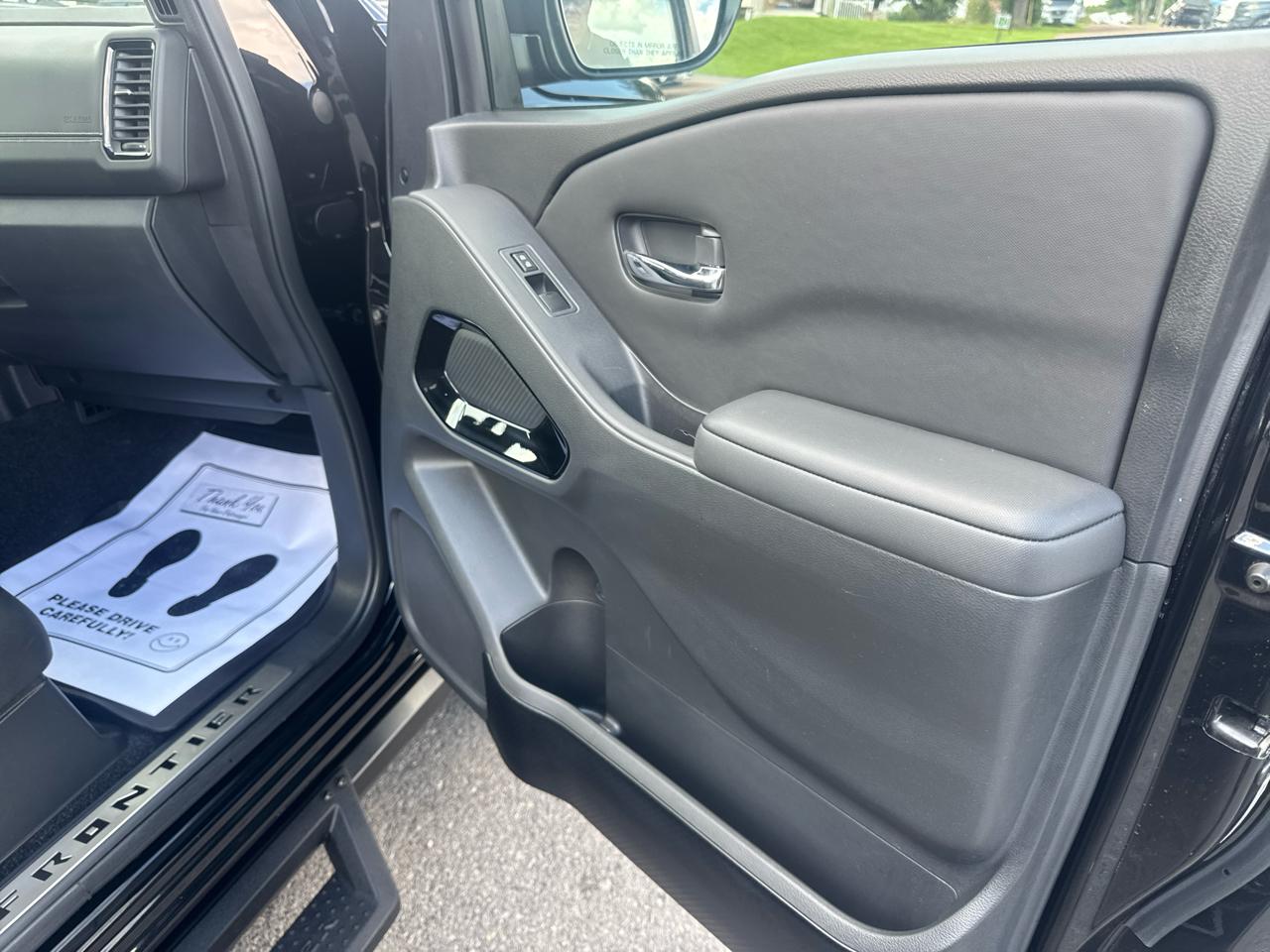 Nissan Frontier  2023