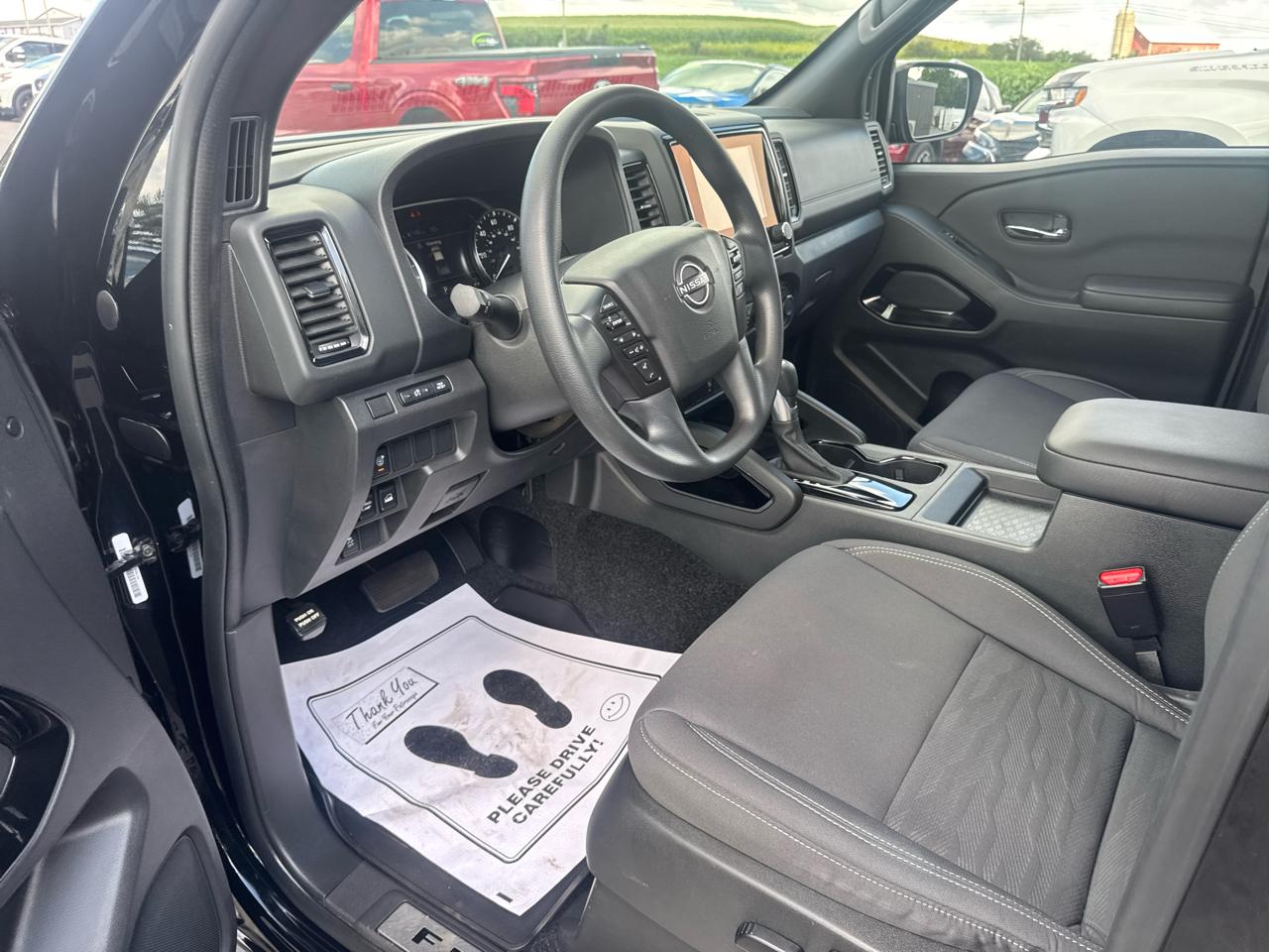 Nissan Frontier  2023