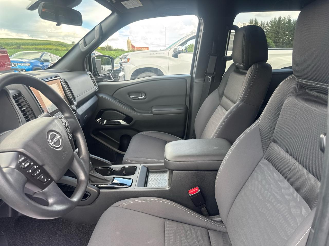 Nissan Frontier  2023