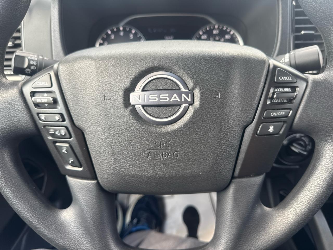 Nissan Frontier  2023