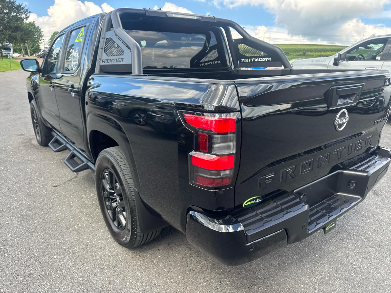 Nissan Frontier  2023