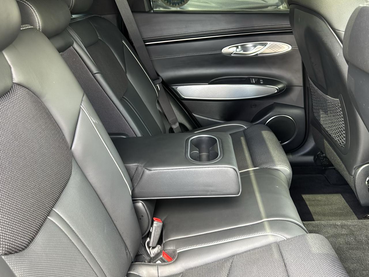Genesis GV70  2023