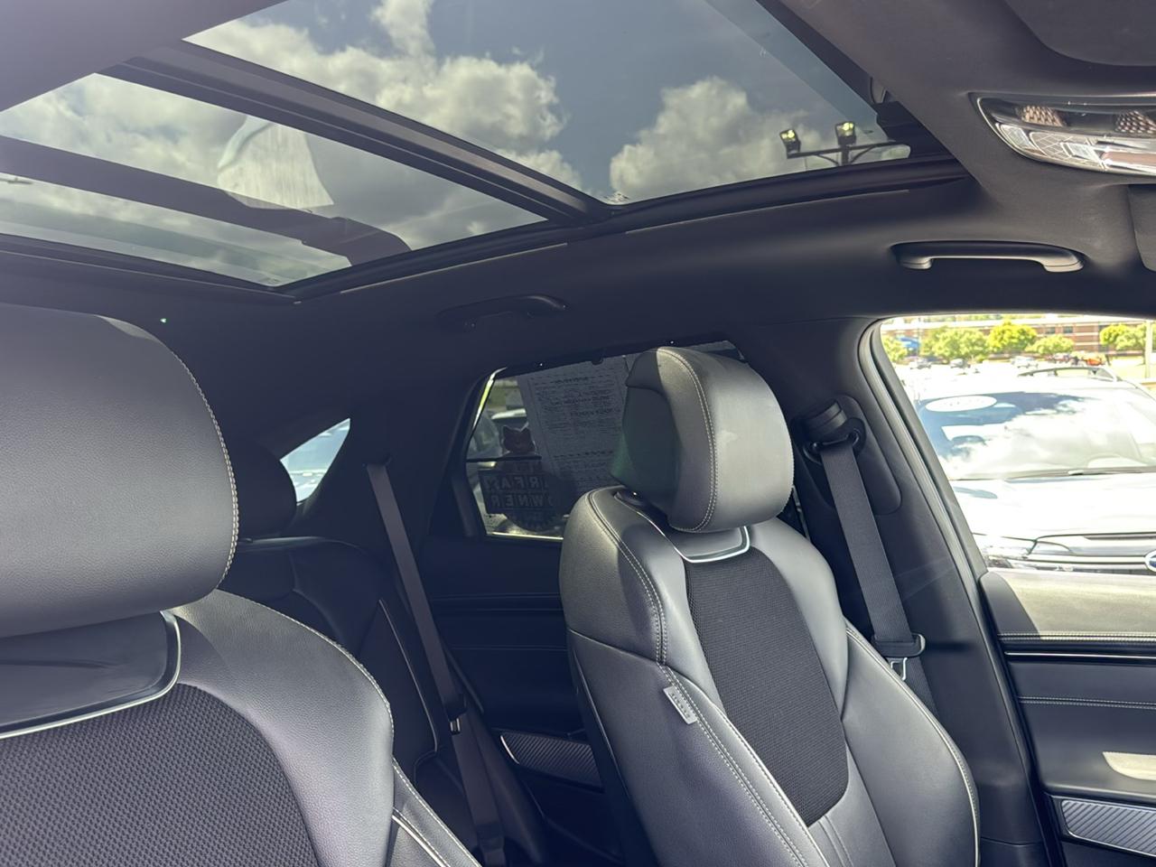 Genesis GV70  2023