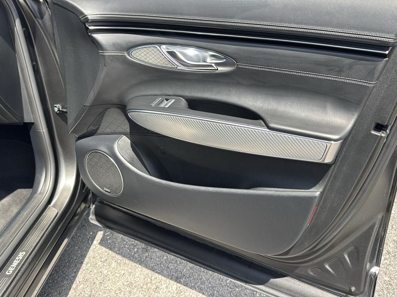 Genesis GV70  2023