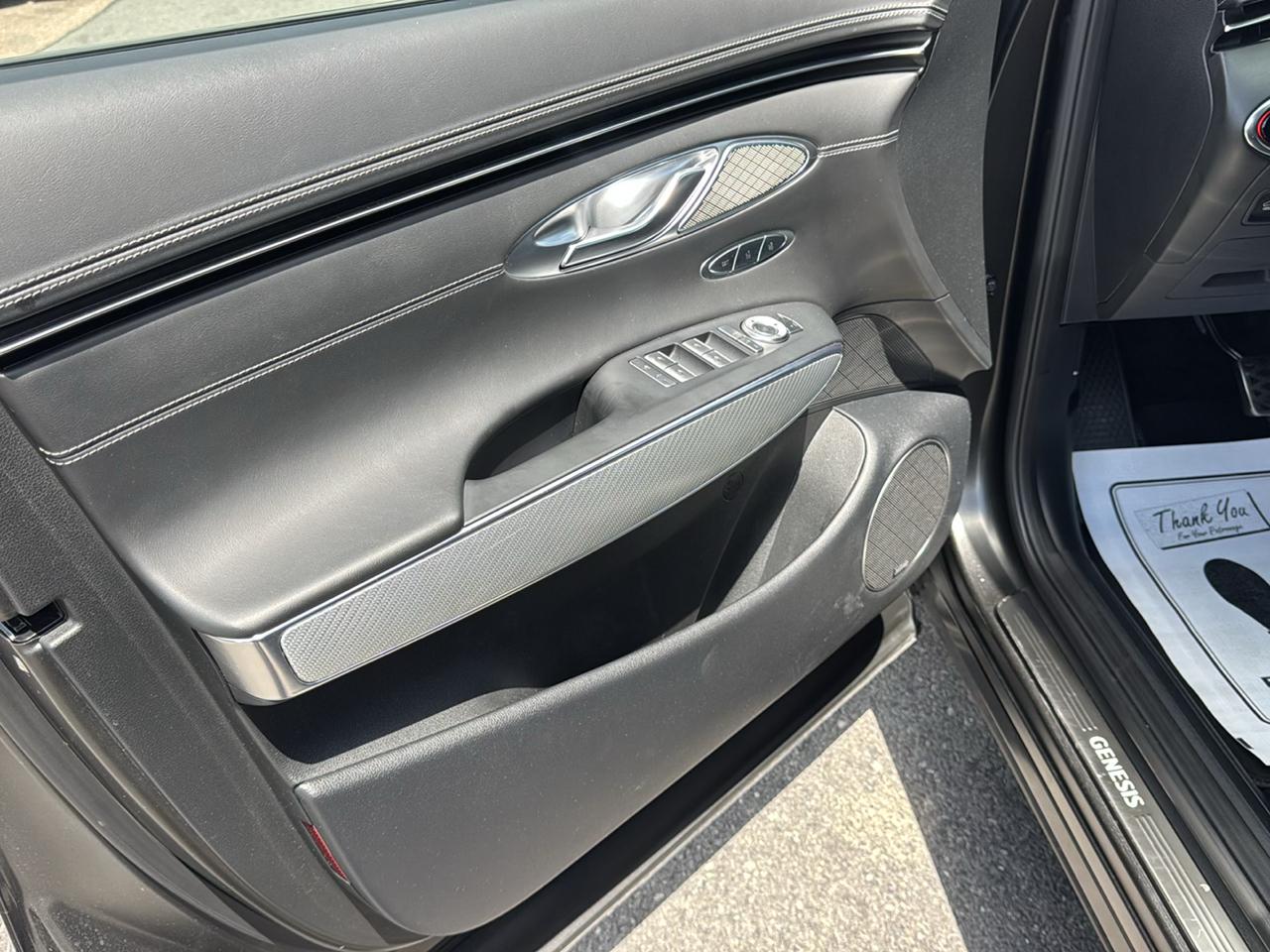 Genesis GV70  2023