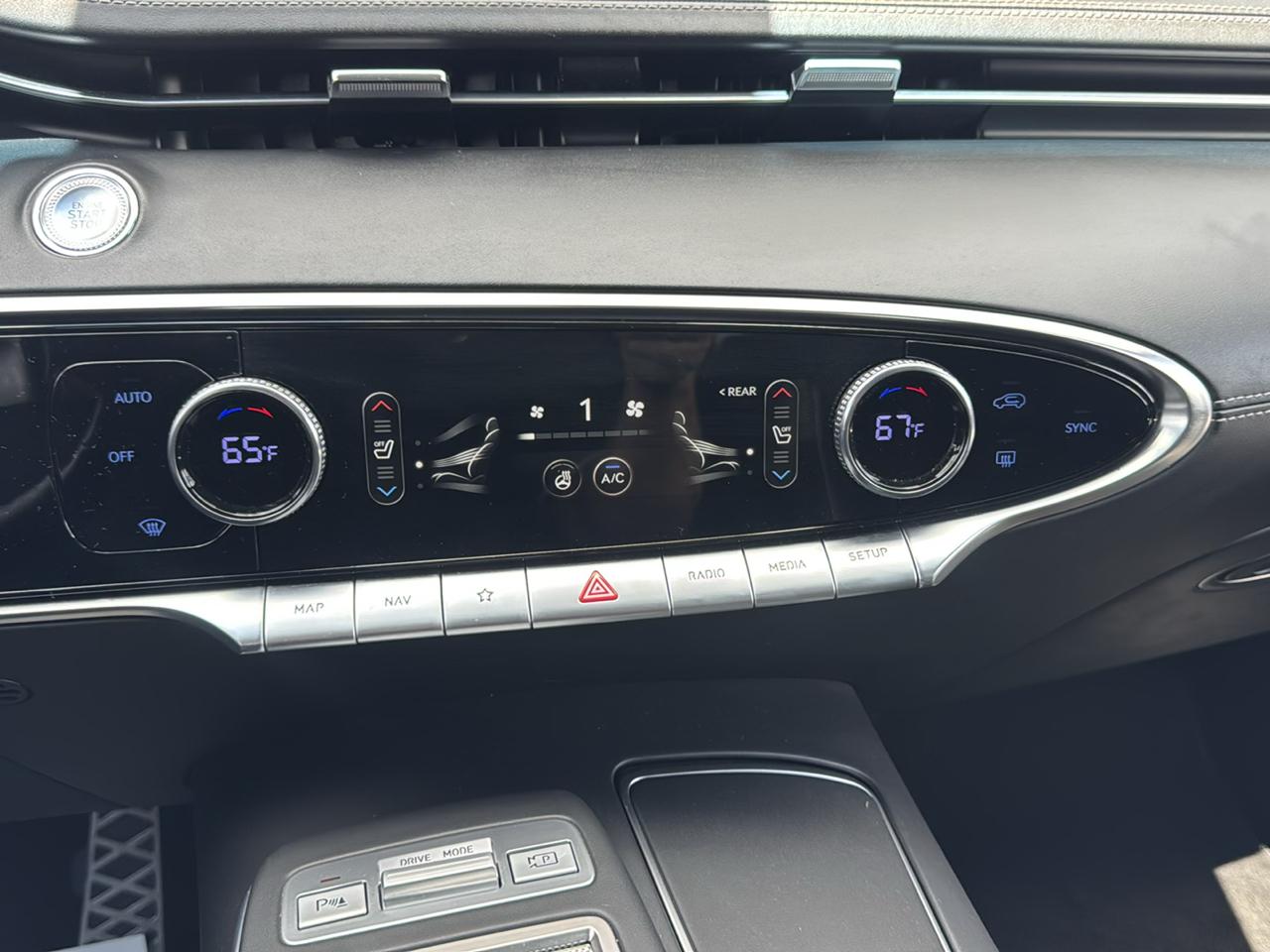 Genesis GV70  2023