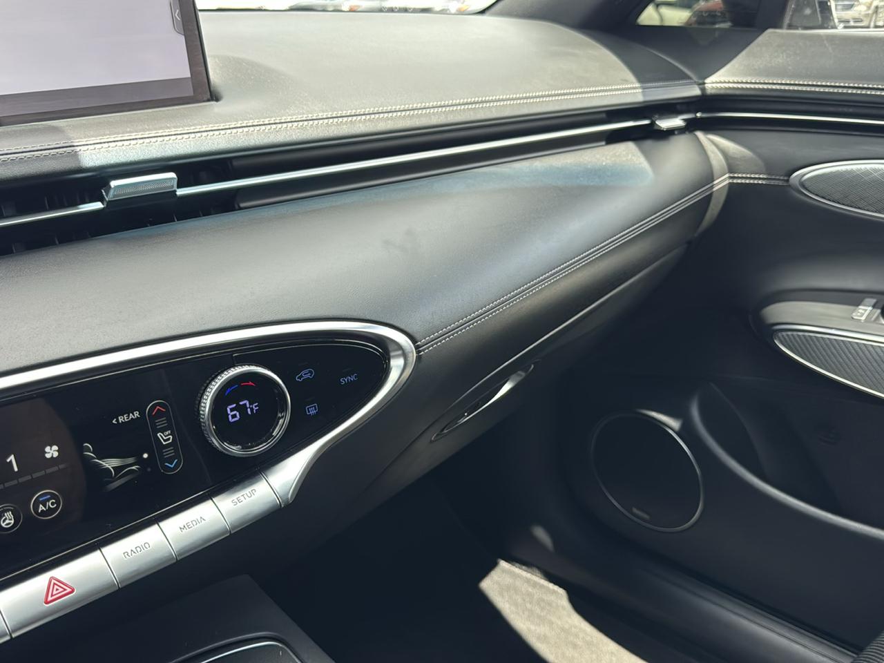 Genesis GV70  2023