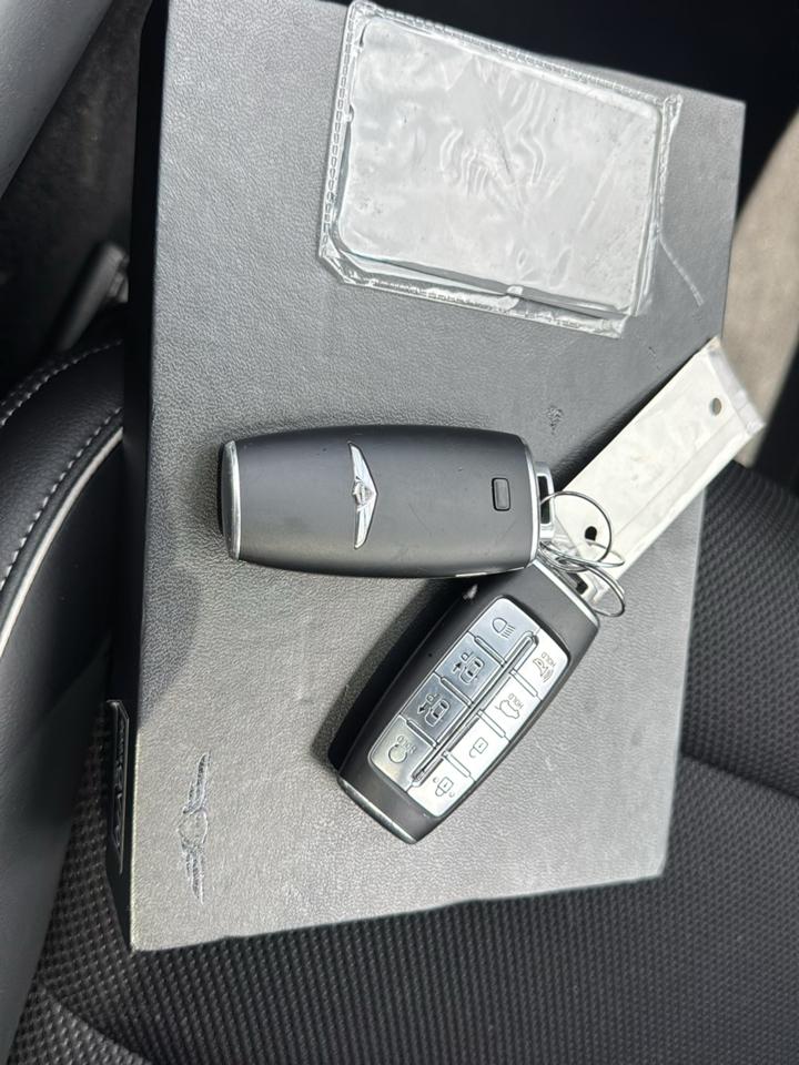 Genesis GV70  2023