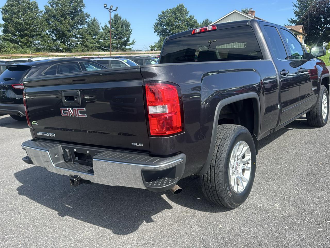 GMC Sierra 1500 4WD Double Cab 143.5" SLE 2016
