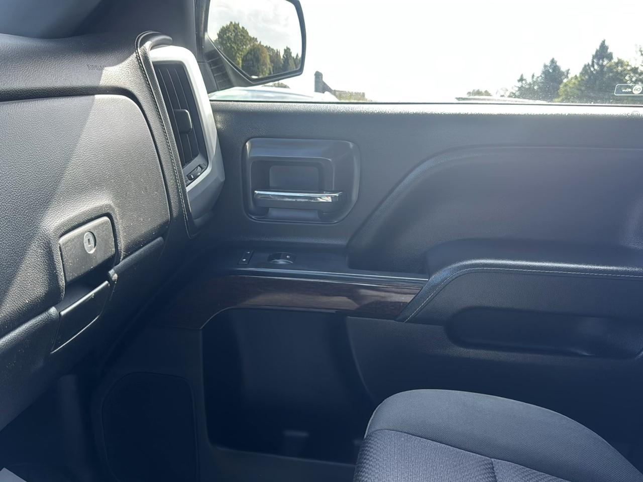 GMC Sierra 1500 4WD Double Cab 143.5" SLE 2016