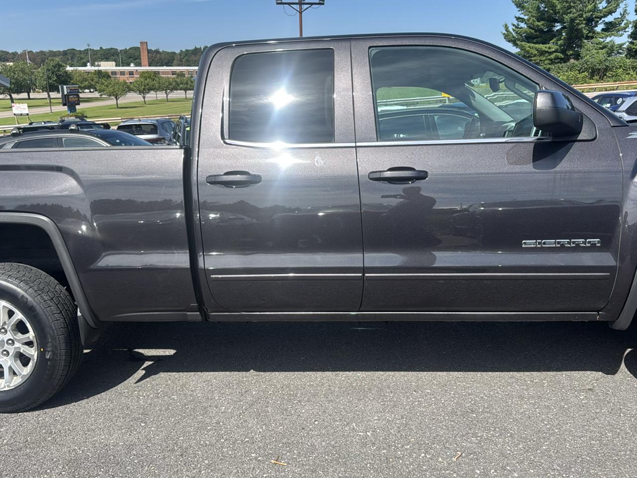 GMC Sierra 1500 4WD Double Cab 143.5" SLE 2016