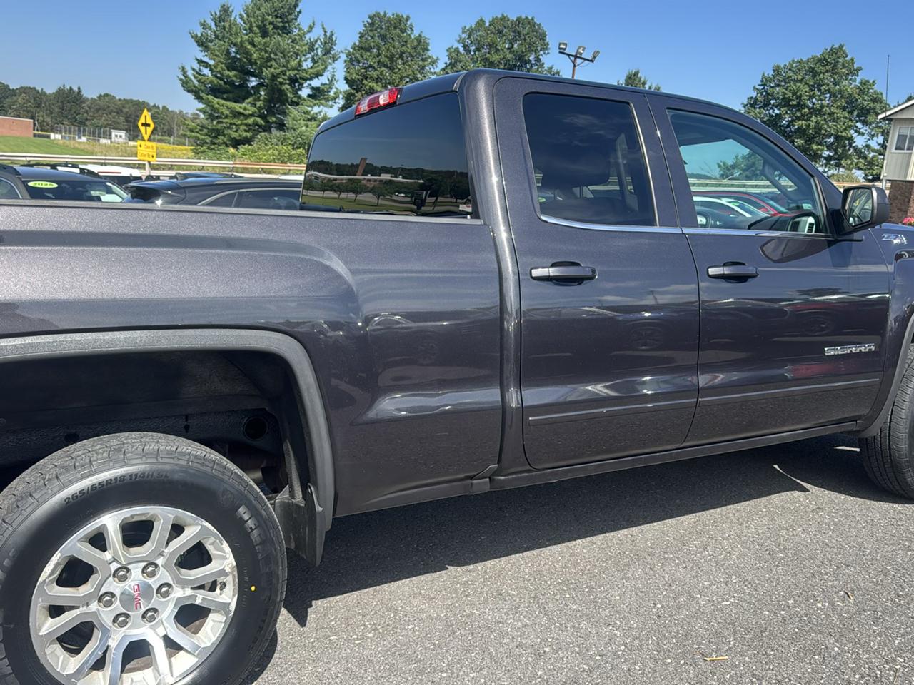 GMC Sierra 1500 4WD Double Cab 143.5" SLE 2016