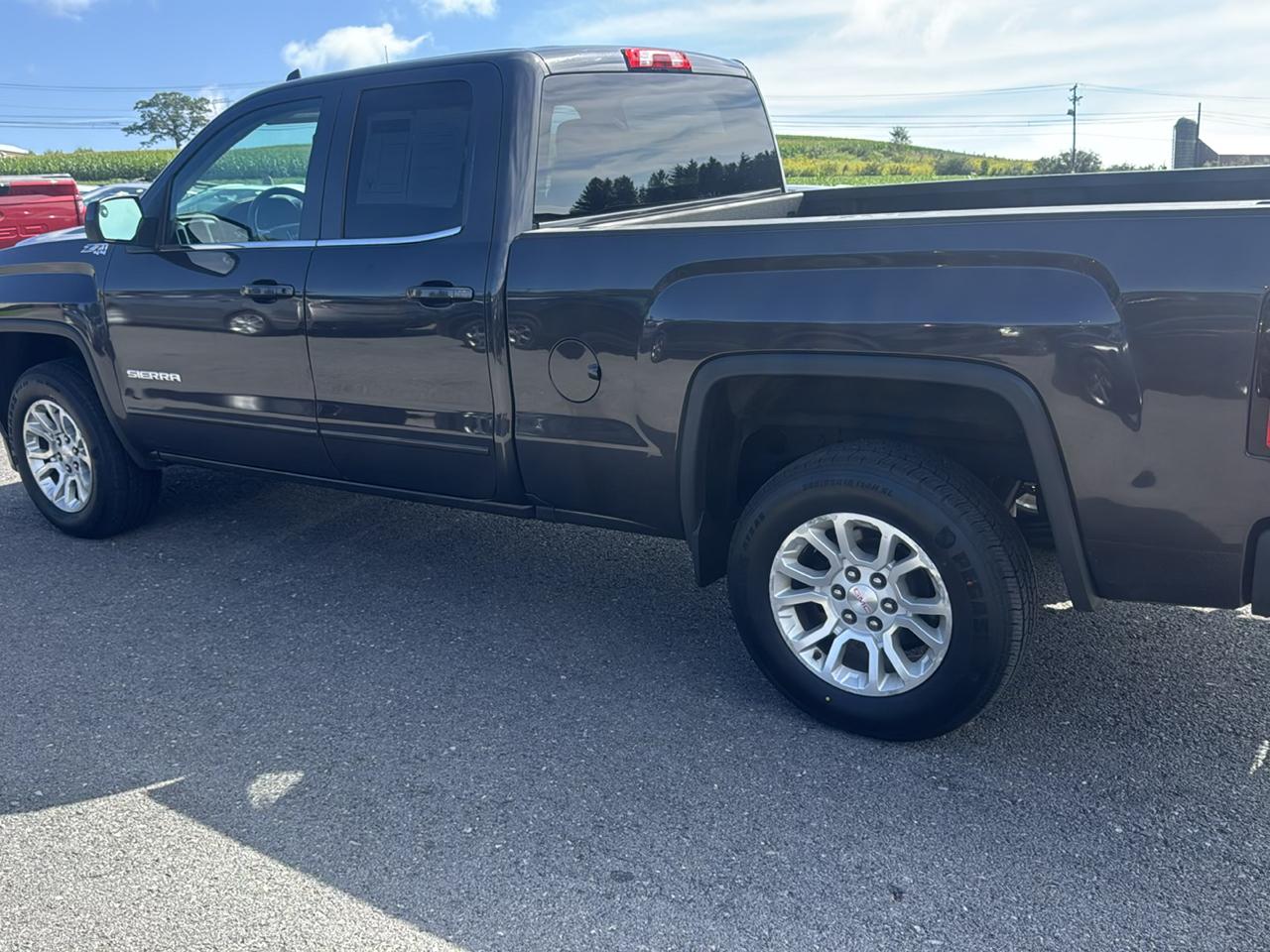 GMC Sierra 1500 4WD Double Cab 143.5" SLE 2016