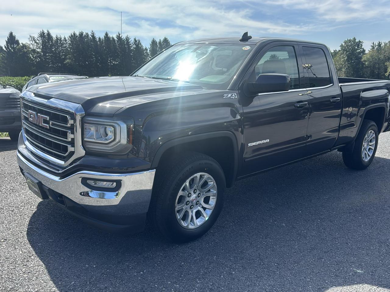 GMC Sierra 1500 4WD Double Cab 143.5" SLE 2016