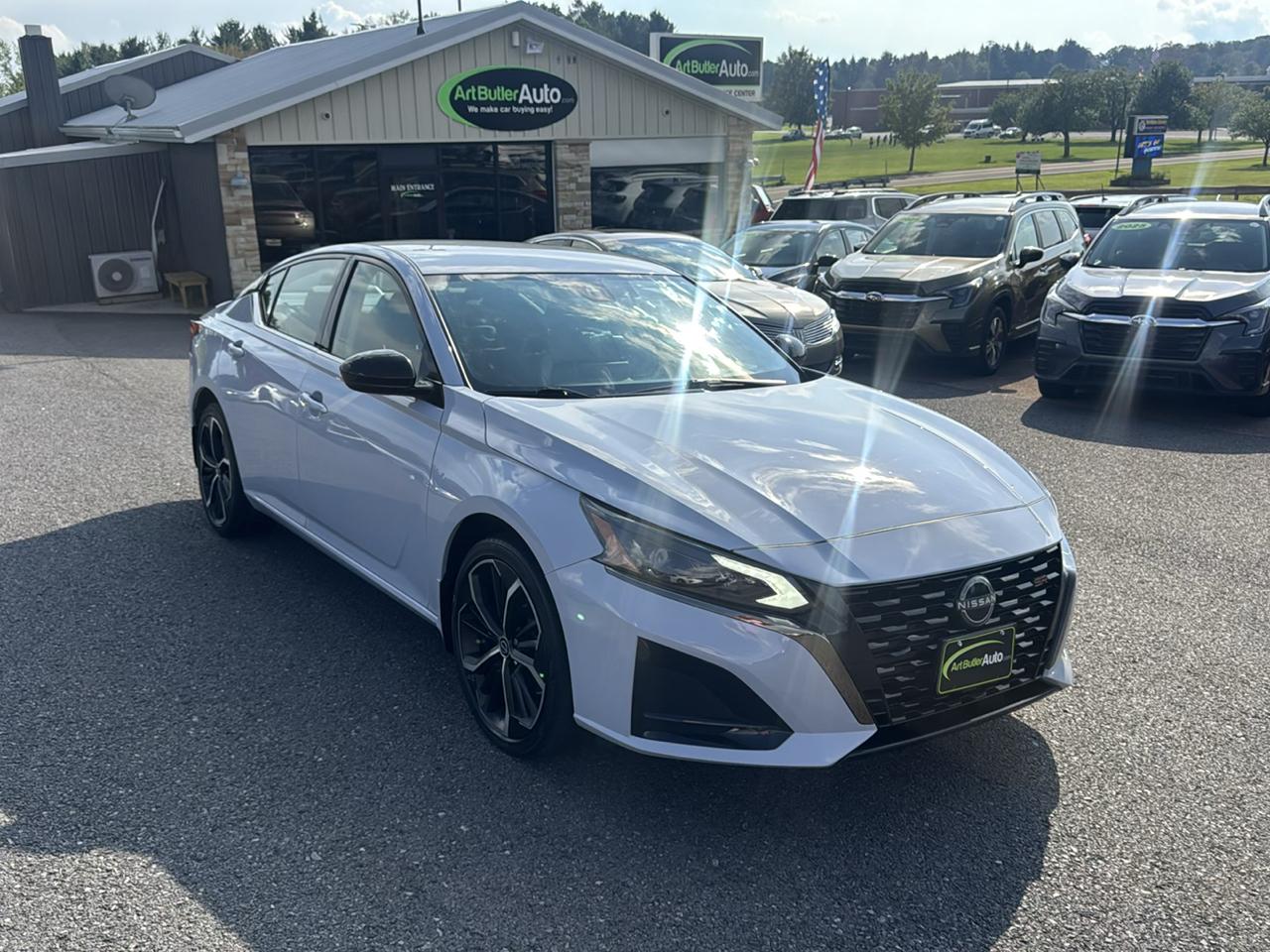 Nissan Altima 2.5 SR AWD Sedan 2023