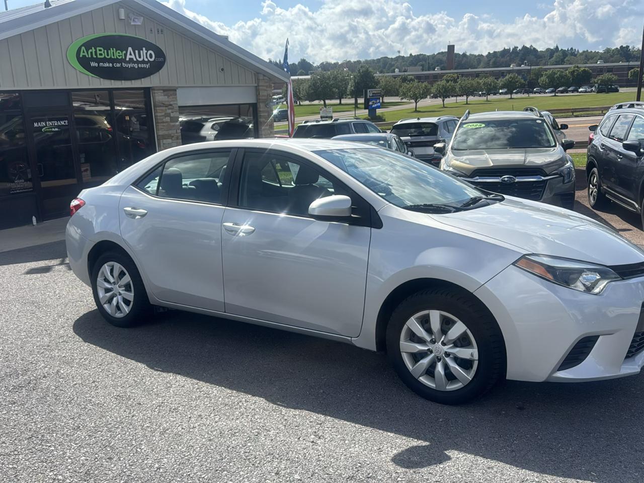 Toyota Corolla 4dr Sdn CVT LE Premium (Natl) 2014
