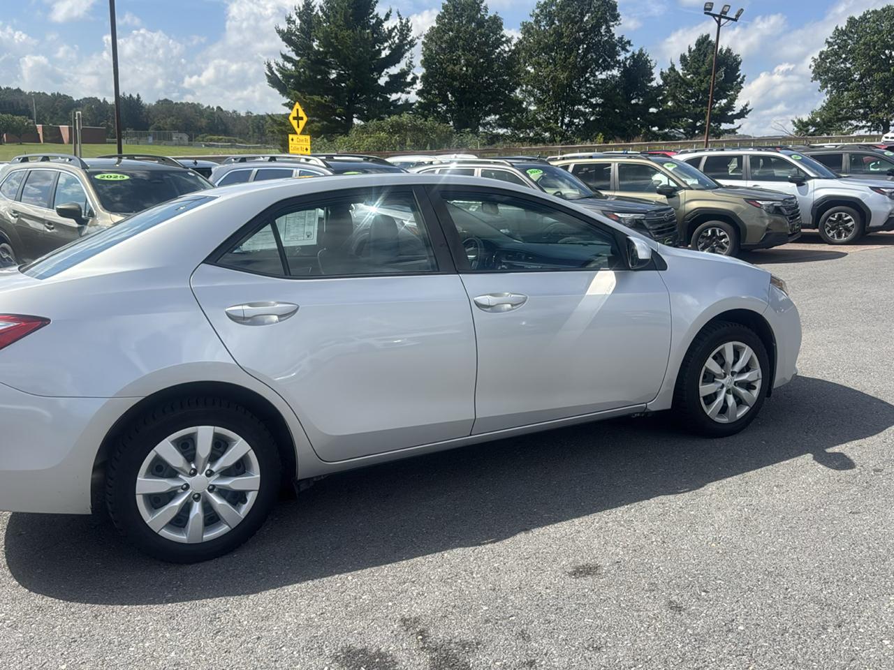 Toyota Corolla 4dr Sdn CVT LE Premium (Natl) 2014