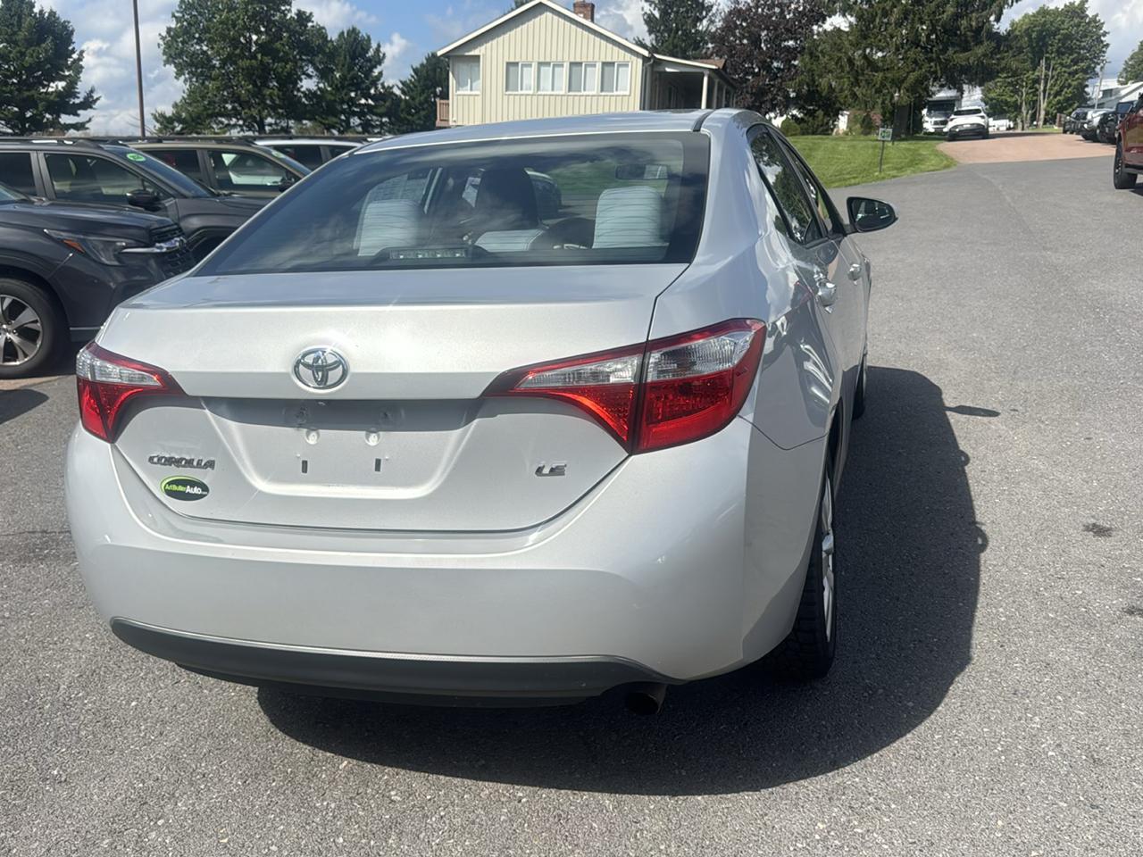 Toyota Corolla 4dr Sdn CVT LE Premium (Natl) 2014
