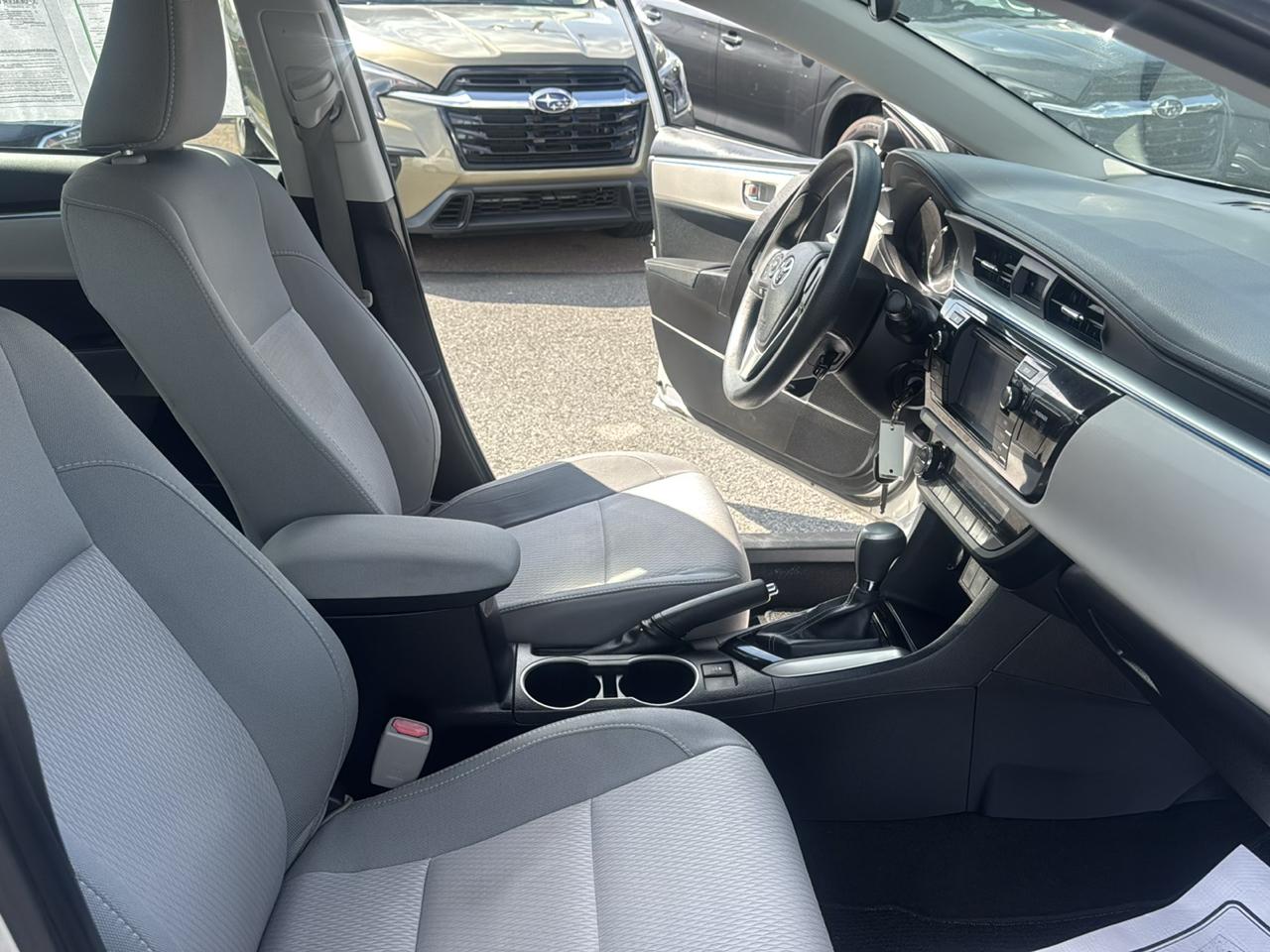 Toyota Corolla 4dr Sdn CVT LE Premium (Natl) 2014