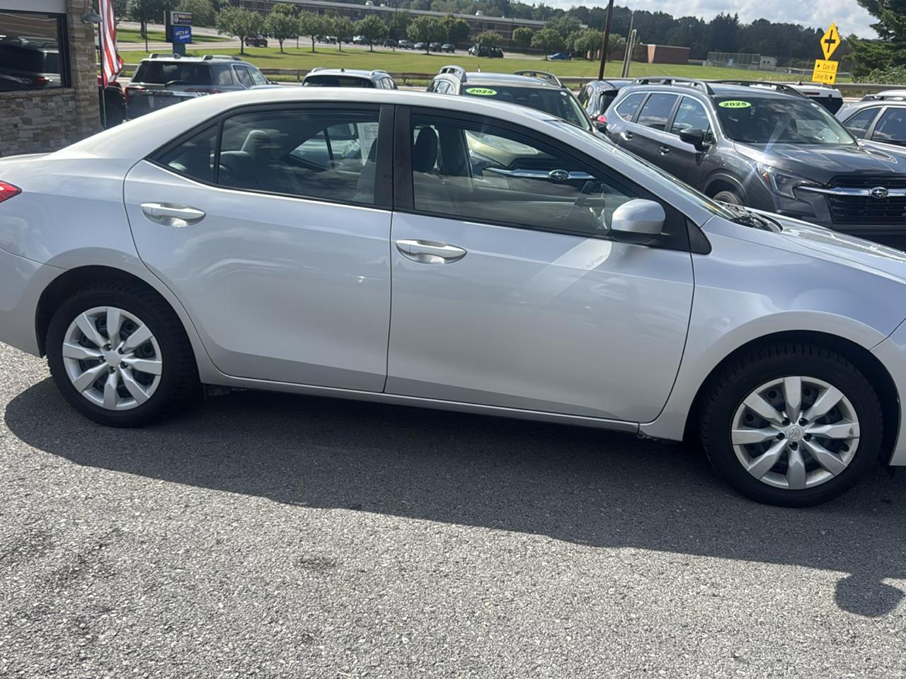 Toyota Corolla 4dr Sdn CVT LE Premium (Natl) 2014
