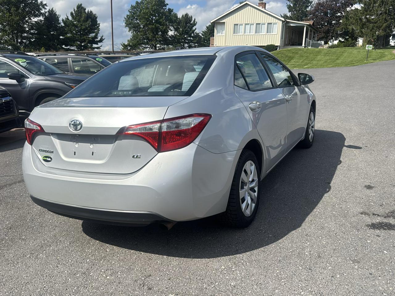 Toyota Corolla 4dr Sdn CVT LE Premium (Natl) 2014